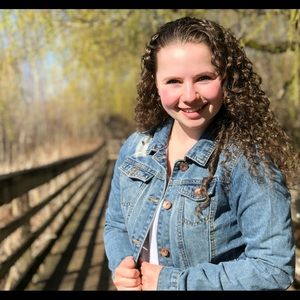 Meet your Posher, Michaela